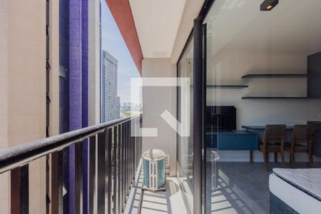 Varanda de kitnet/studio para alugar com 1 quarto, 25m² em Pinheiros, São Paulo