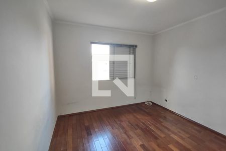 Casa à venda com 360m², 3 quartos e 6 vagas Casa à venda com 360m², 3 quartos e 6 vagasQuarto 1