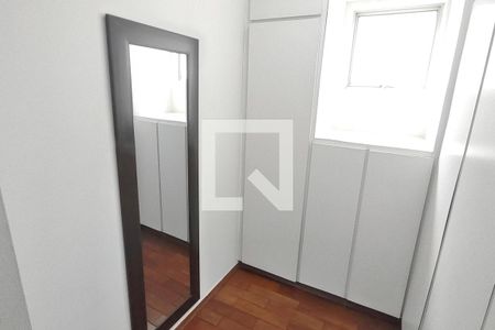Casa à venda com 360m², 3 quartos e 6 vagas Casa à venda com 360m², 3 quartos e 6 vagasCloset da suíte 1