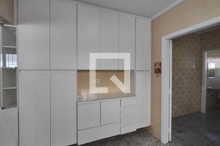 Casa à venda com 360m², 3 quartos e 6 vagas Casa à venda com 360m², 3 quartos e 6 vagasCozinha