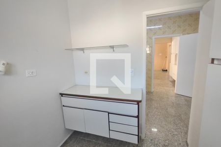 Casa à venda com 360m², 3 quartos e 6 vagas Casa à venda com 360m², 3 quartos e 6 vagasÁrea de Serviço