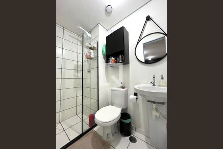 Banheiro  de apartamento à venda com 1 quarto, 45m² em Vila Mira, São Paulo