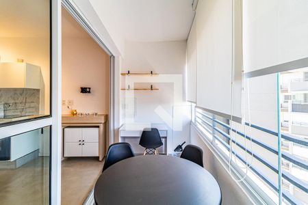 Varanda de kitnet/studio para alugar com 0 quarto, 25m² em Butantã, São Paulo