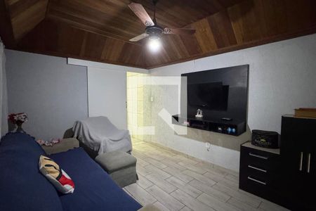 Sala de TV de casa à venda com 3 quartos, 180m² em Vila Boa Vista, Barueri