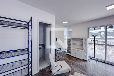 Sala/Quarto de kitnet/studio à venda com 1 quarto, 70m² em Liberdade, São Paulo