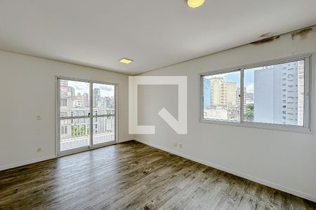 Sala/Quarto de kitnet/studio à venda com 1 quarto, 35m² em Liberdade, São Paulo