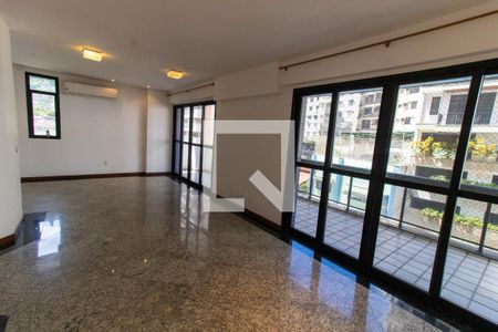 Sala de apartamento à venda com 4 quartos, 183m² em Santa Rosa, Niterói