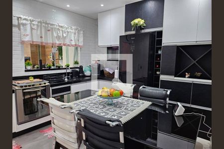 Cozinha de casa à venda com 3 quartos, 104m² em Vila Santa Isabel, São Paulo