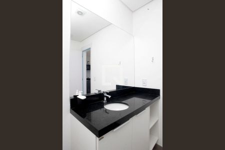 Banheiro de kitnet/studio para alugar com 1 quarto, 24m² em Centro Histórico, Porto Alegre