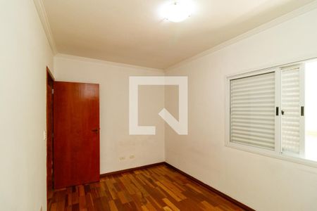 Suíte 2 de casa para alugar com 3 quartos, 178m² em Vila Nivi, São Paulo