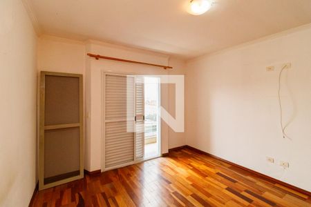 Suíte de casa para alugar com 3 quartos, 178m² em Vila Nivi, São Paulo