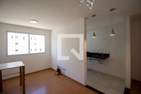 Sala de apartamento para alugar com 2 quartos, 44m² em Colônia (zona Leste), São Paulo