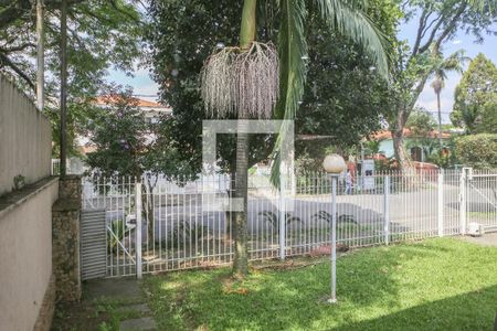 Vista da Sala de casa para alugar com 3 quartos, 600m² em Bela Aliança, São Paulo