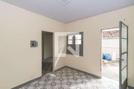 Sala de casa para alugar com 2 quartos, 60m² em Bonsucesso, Rio de Janeiro