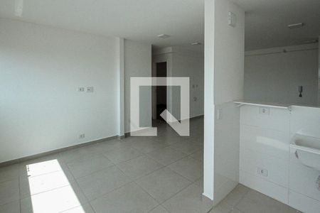 Sala e cozinha de apartamento para alugar com 2 quartos, 50m² em Vila Formosa, São Paulo