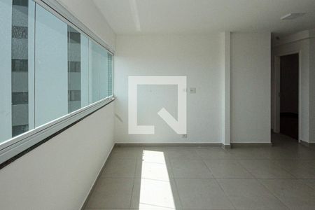 Varanda e área de Serviço de apartamento para alugar com 2 quartos, 50m² em Vila Formosa, São Paulo