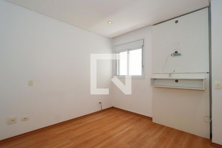 Suíte de apartamento para alugar com 2 quartos, 75m² em Vila Suzana, São Paulo