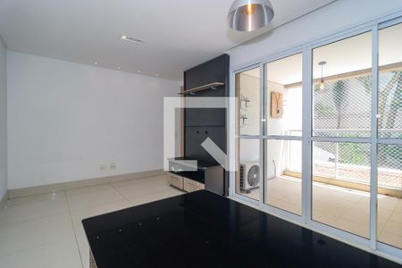 Sala de apartamento para alugar com 2 quartos, 75m² em Vila Suzana, São Paulo