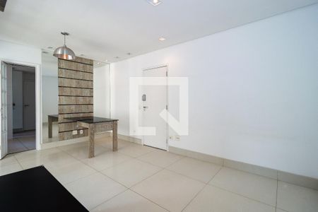 Sala de apartamento para alugar com 2 quartos, 75m² em Vila Suzana, São Paulo