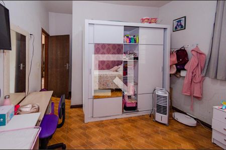 Quarto 1 de casa à venda com 3 quartos, 217m² em Cinquentenario, Belo Horizonte