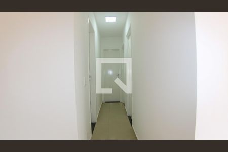 Corredor de apartamento para alugar com 3 quartos, 69m² em Sítio da Figueira, São Paulo