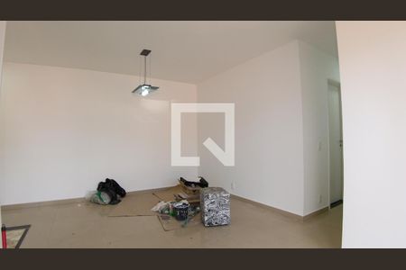 Sala de apartamento para alugar com 3 quartos, 69m² em Sítio da Figueira, São Paulo