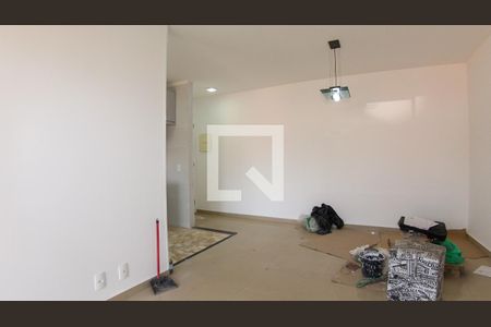 Sala de apartamento para alugar com 3 quartos, 69m² em Sítio da Figueira, São Paulo