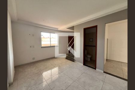 Sala de casa à venda com 3 quartos, 88m² em Pechincha, Rio de Janeiro