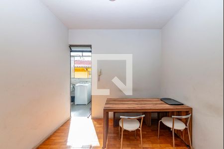 Sala 2 de apartamento para alugar com 3 quartos, 80m² em Coração Eucarístico, Belo Horizonte