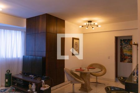 Sala de apartamento para alugar com 2 quartos, 80m² em Belvedere, Belo Horizonte