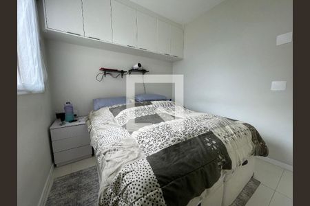 Quarto 1 de apartamento à venda com 2 quartos, 42m² em Parque Pinheiros, São Paulo