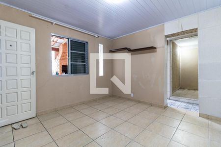 Suíte de casa para alugar com 2 quartos, 80m² em Parque Fongaro, São Paulo