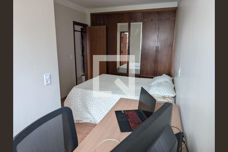 Quarto de apartamento à venda com 2 quartos, 90m² em Savassi, Belo Horizonte