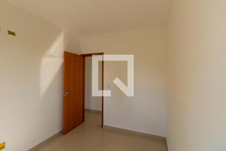 Quarto 1 de apartamento para alugar com 2 quartos, 47m² em Vila Bela, São Paulo