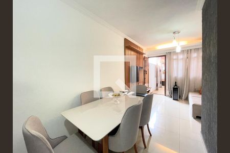 Sala de casa à venda com 2 quartos, 63m² em Rio Branco, Belo Horizonte