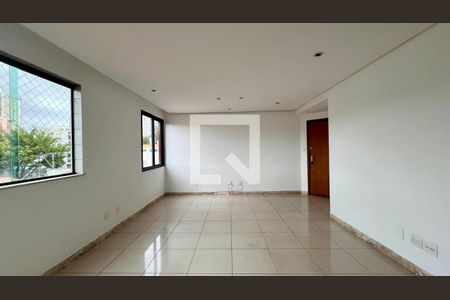 sala  de apartamento à venda com 3 quartos, 114m² em Floresta, Belo Horizonte