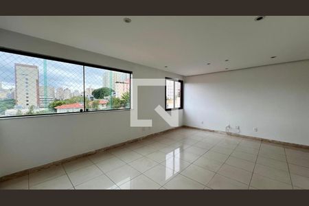 sala  de apartamento à venda com 3 quartos, 114m² em Floresta, Belo Horizonte