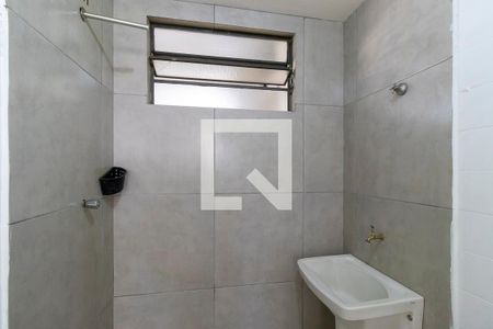 Banheiro de kitnet/studio para alugar com 1 quarto, 40m² em Centro, Campinas