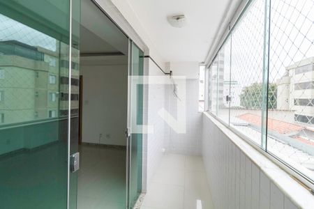 Varanda da sala de apartamento à venda com 3 quartos, 85m² em Castelo, Belo Horizonte