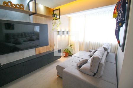 Sala de apartamento à venda com 3 quartos, 80m² em Estoril, Belo Horizonte