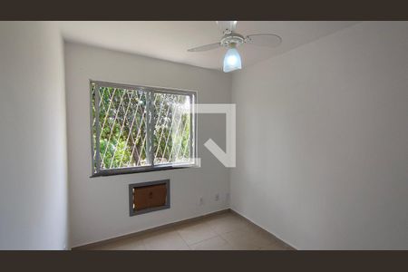 quarto 1 de apartamento para alugar com 2 quartos, 48m² em Jacarepaguá, Rio de Janeiro