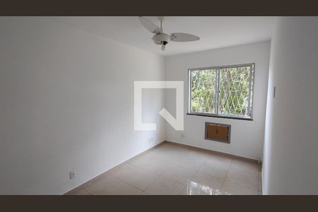 quarto 2 de apartamento para alugar com 2 quartos, 48m² em Jacarepaguá, Rio de Janeiro