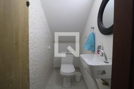 Lavabo de casa para alugar com 3 quartos, 180m² em Vila Gea, São Paulo