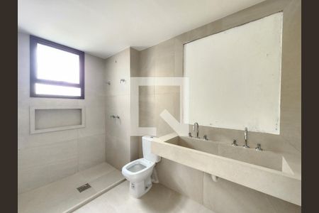 Banheiro da Suíte 1 de apartamento à venda com 4 quartos, 135m² em Gutierrez, Belo Horizonte