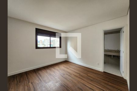 Quarto Suíte 1 de apartamento à venda com 4 quartos, 135m² em Gutierrez, Belo Horizonte