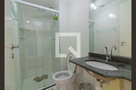 Banheiro de apartamento para alugar com 1 quarto, 31m² em Água Branca, São Paulo