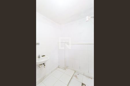 Banheiro de casa para alugar com 2 quartos, 70m² em Vila Albertina, São Paulo