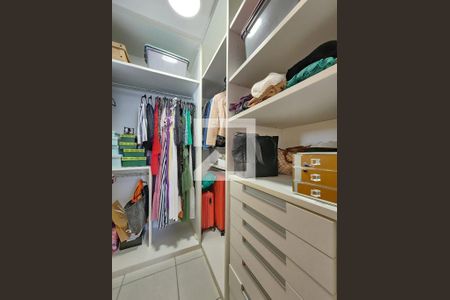 Closet da suíte de apartamento à venda com 3 quartos, 98m² em Buritis, Belo Horizonte