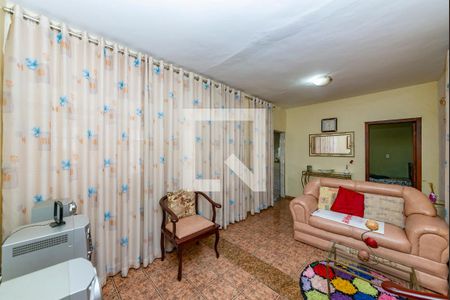 Sala de casa à venda com 6 quartos, 340m² em Estrela do Oriente, Belo Horizonte