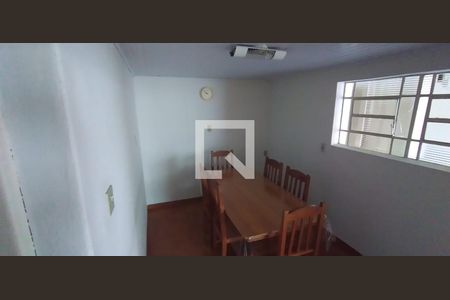 Sala e Cozinha de casa à venda com 2 quartos, 200m² em Jardim Pacaembu, Jundiaí